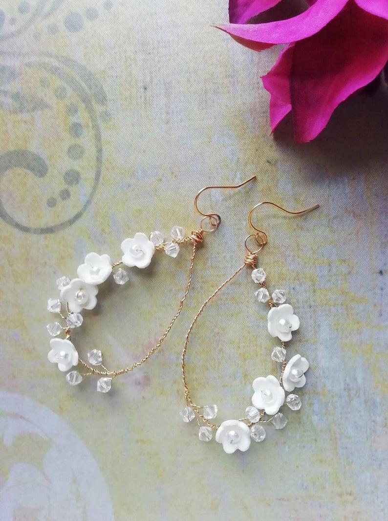 زفاف - Bridal statement earrings with porcelain flowre and crystals, PFP-003