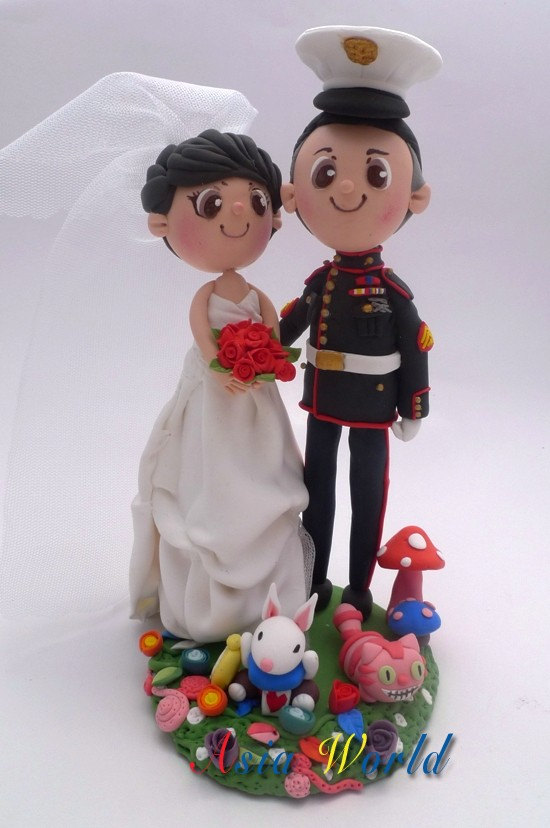 زفاف - Wedding cake topper - US Marine wedding topper - Alice in wonderland wedding clay miniature