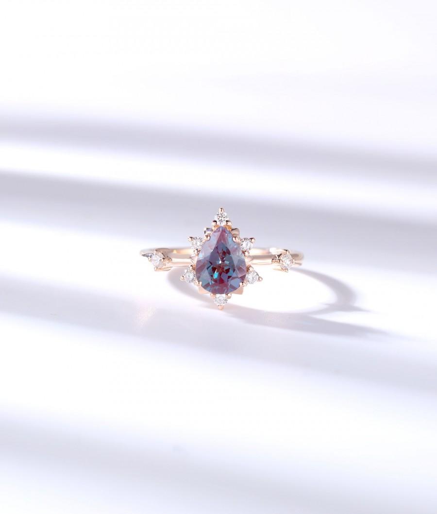 زفاف - Vintage Alexandrite engagement ring moissanite ring Pear shaped ring rose gold ring art deco ring promise unique anniversary ring