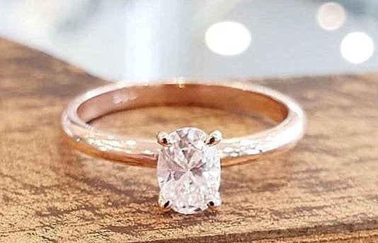 زفاف - Oval Diamond Engagement Ring 14K Gold, Rose Gold Engagement Ring, Solitaire engagement ring, Wedding Ring, Classic Ring, Anniversary Ring