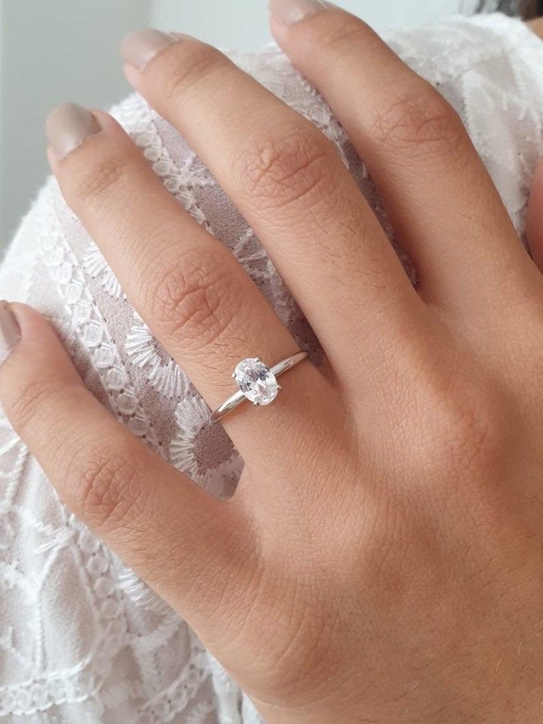زفاف - 1.0 ct Oval engagement ring, moissanite oval engagement ring, oval cut diamond engagement ring, delicate diamond ring, Juliet Moissanite