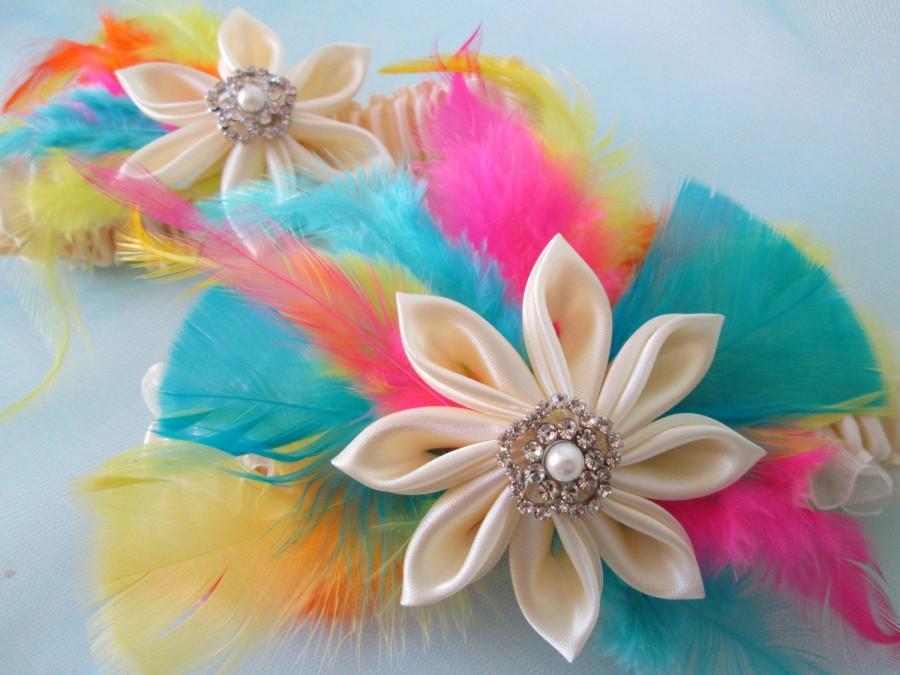 زفاف - RAINBOW Wedding Garter Set, Ivory Bridal Garters w/ Colorful Feathers- Hot Pink, Blue, Yellow, Orange, Purple, Destination Beach Wedding