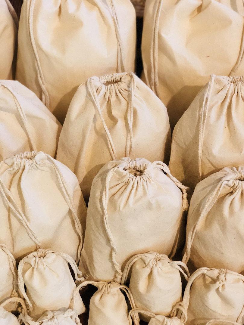 زفاف - Cotton Muslin Bag. Poly Cotton. High Quality Fabric. Natural Color. Great for Packaging. Select Size and Quantity.