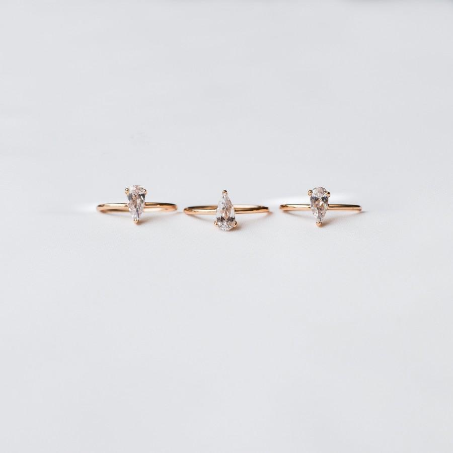 زفاف - 3 COLORS available -Sterling Silver Pear shaped cubic zirconia ring 