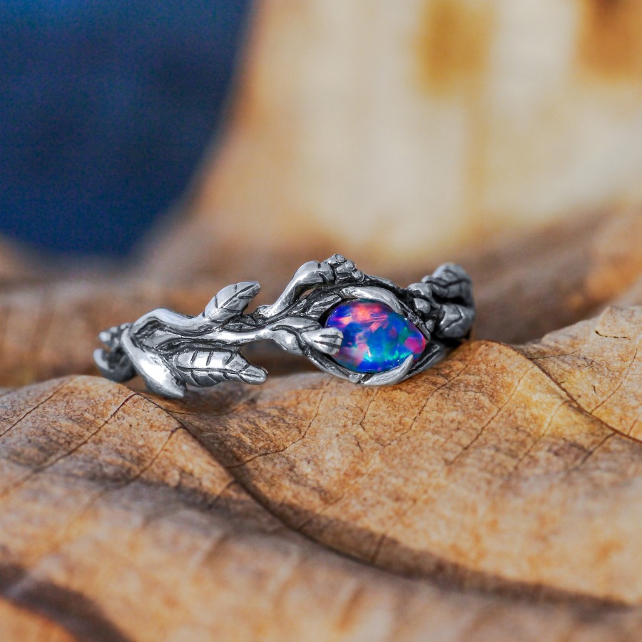 زفاف - Boulder Fire Opal Ring "Liane", Opal engagement ring, Twig Leaves Womens ring, floral silver ring, antique ring for women, opal jewelry