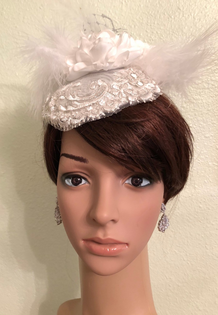 Wedding - White Silver Fascinator, Wedding Fascinator, Bride Hair Piece, Kentucky Derby, Hat Fascinator, Feather Fascinator, Wedding Hat