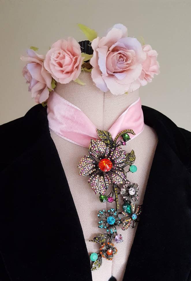 زفاف - VICTORIAN ROMANCE CHOKER Brooch Necklace Pendant Daus Inspired, Glass Rhinestones, Elegant, Drop Dead Gorgeous!
