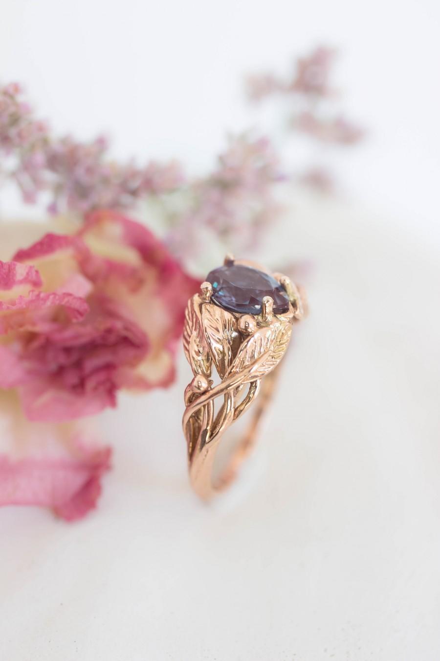 Wedding - Pear cut alexandrite engagement ring, wedding ring for woman, leaves ring, nature jewelry, leaf ring, teardrop ring, colour change, 14K gold