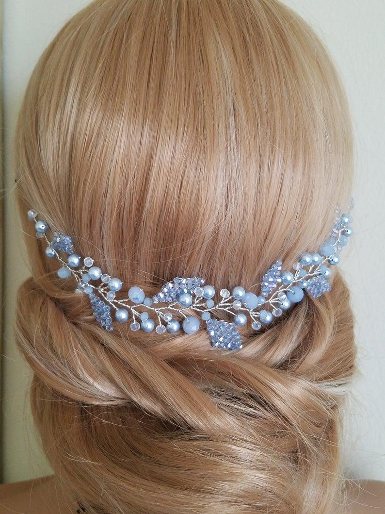 زفاف - Dusty Blue Hair Piece, Dusty Blue Bridal Hair Vine, Swarovski Light Blue Pearl Headpiece, Wedding Blue Hair Jewelry, Blue Floral Hairpiece