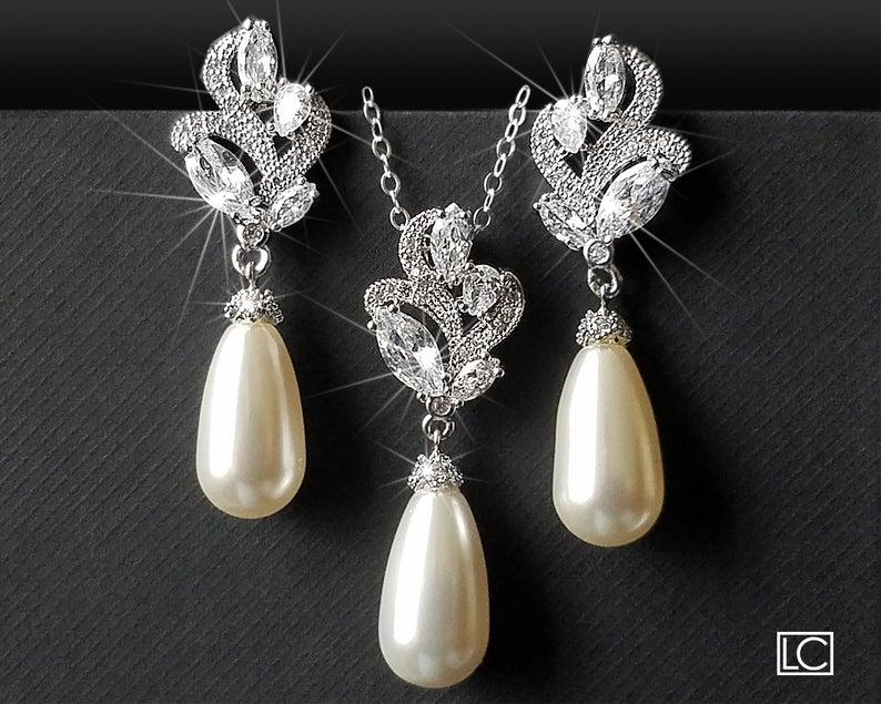 Mariage - White Pearl Bridal Jewelry Set, Swarovski Teardrop Pearl Earring&Necklace Set, Wedding Jewelry, Pearl Silver Jewelry Set, Pearl Floral Set