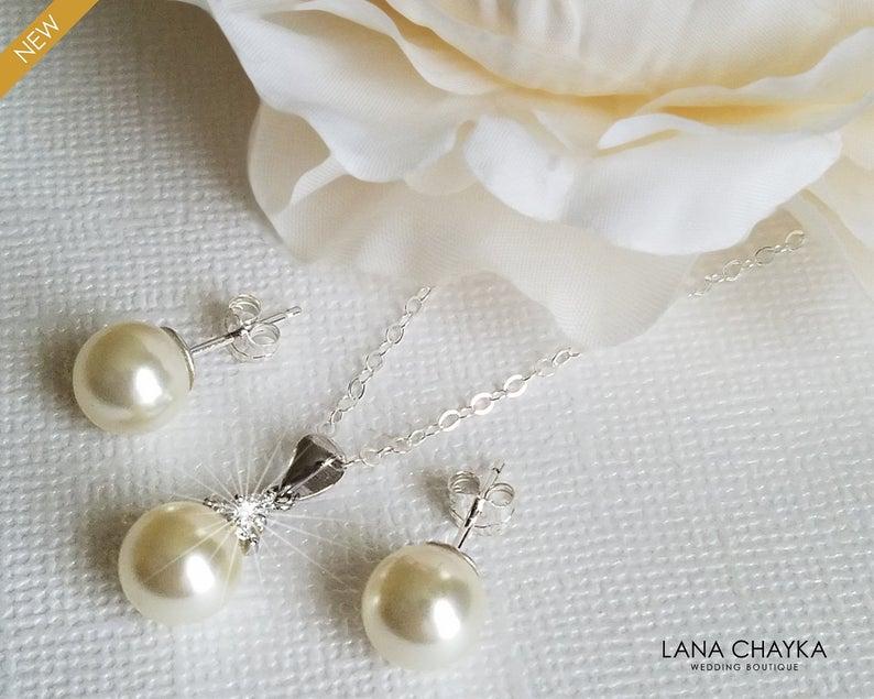 Mariage - Pearl Sterling Silver Bridal Jewelry Set, Swarovski 8mm Ivory Pearl Earrings&Necklace Set, Pearl Dainty Wedding Jewelry Set, Bridal Jewelry