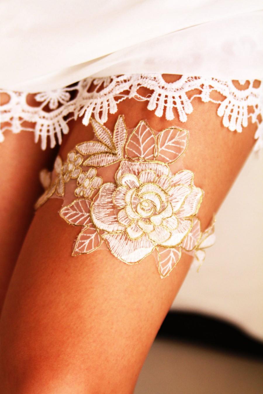 Свадьба - Wedding Garter Belt Bridal Lace Garter Bridal Shower Gift - Rustic Garter Bohemian Garter Ivory & Gold Rose Flower Lace Garter Wedding Gift