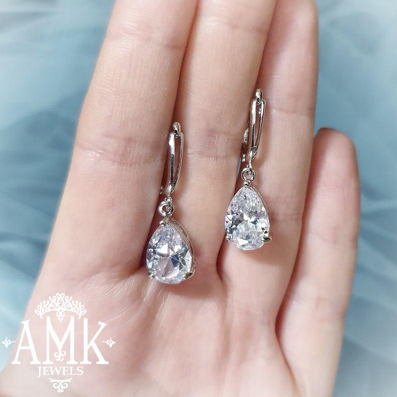 زفاف - Crystal wedding earrings, silver bridal earrings, Cubic Zirconia Bridal Earrings, Bridal clip on Earrings,