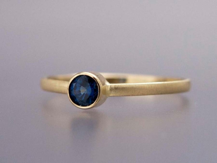 زفاف - Blue Sapphire Ring -  Solid 14k Yellow Gold Thin Engagement Ring with a 3.5mm Sapphire