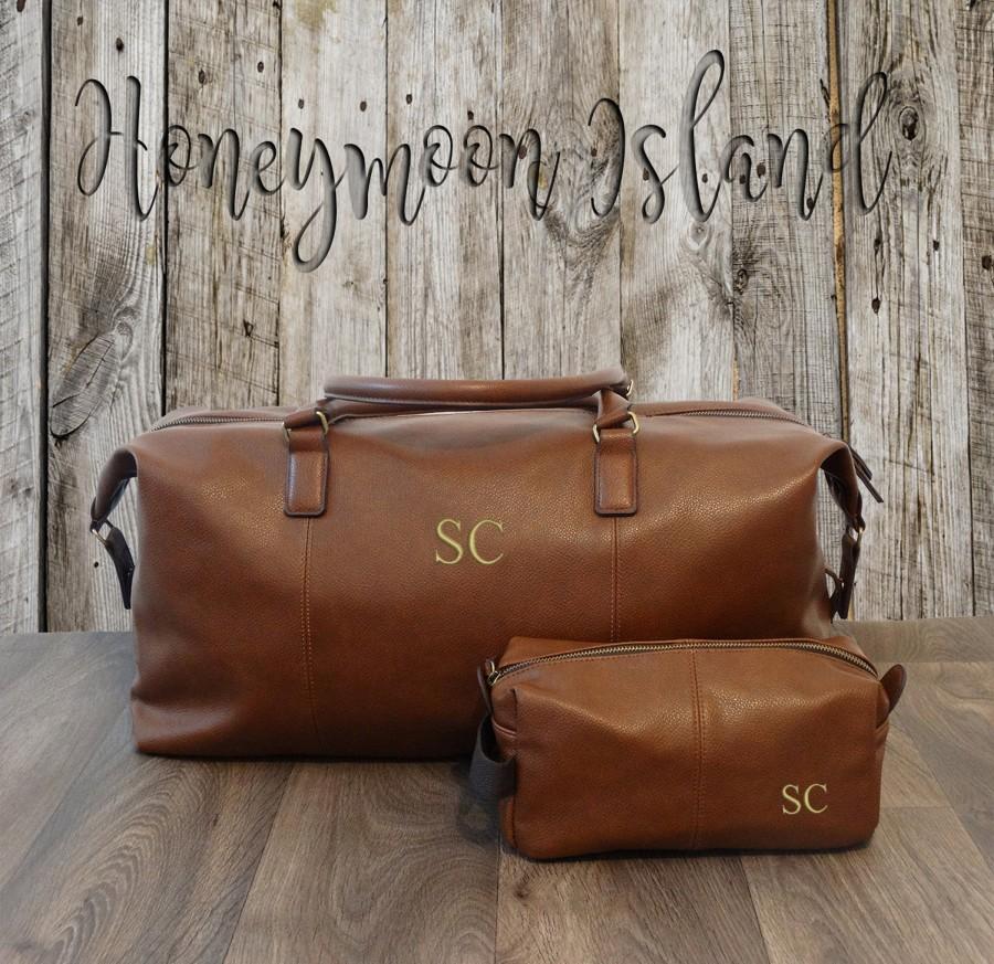 Hochzeit - Weekender/Dopp Kit Bag Set with MonoGram – Wash/Toiletry Bag with a Duffel Bag - Gifts for Groom or Groomsmen – Ideal Honeymoon/Trip Duffle