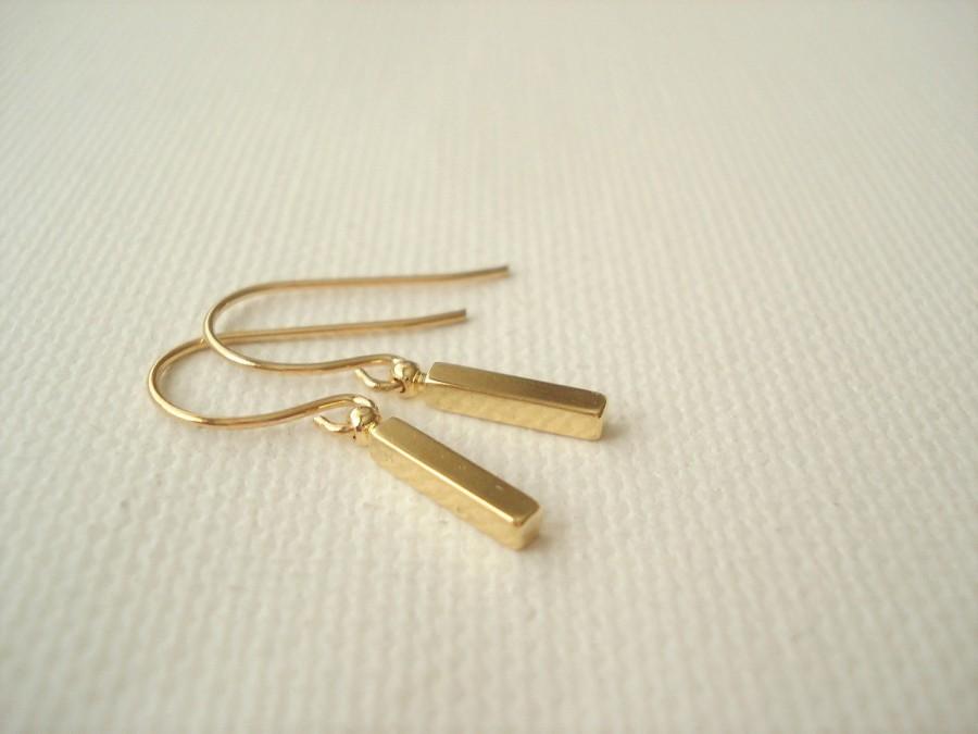 زفاف - Tiny bar earrings with 14 kt. Gold-filled french ear wire, Simple gold bar earrings, dangle, drop earrings, bridesmaid gift, Gift for her