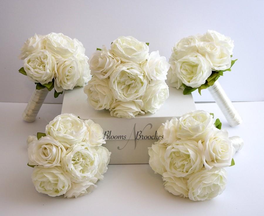 Hochzeit - Bridesmaids Bouquet Package, 5 Bouquet Set, Wedding Flowers, Silk Wedding Flowers, Artificial Bouquets, Faux Flowers, Ivory Bouquets