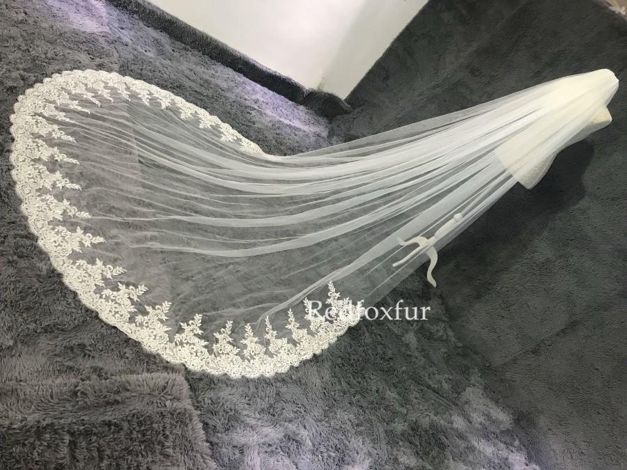 زفاف - 2 tiers cathedral lace veil,blusher veil,Vintage lace applique bridal veil,wedding veil,White Ivory