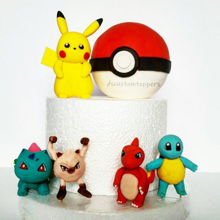 Hochzeit - Pokemon cake kit.  Pikachu. Charmander. Squirtle. Bulbasaur. Pokeball