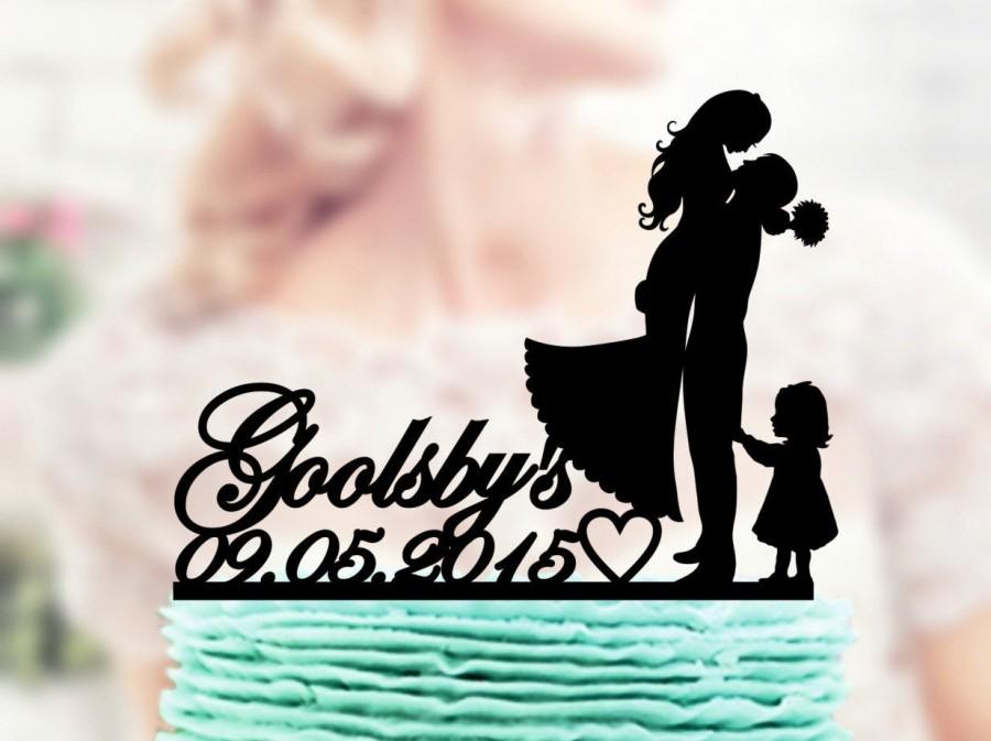 Свадьба - Love Family Cake Topper, Bride and Groom Cake Topper Little Girl, Kids Silhouettes, Name and Date Topper , Acrilic Cake Topper, Mr And Mrs