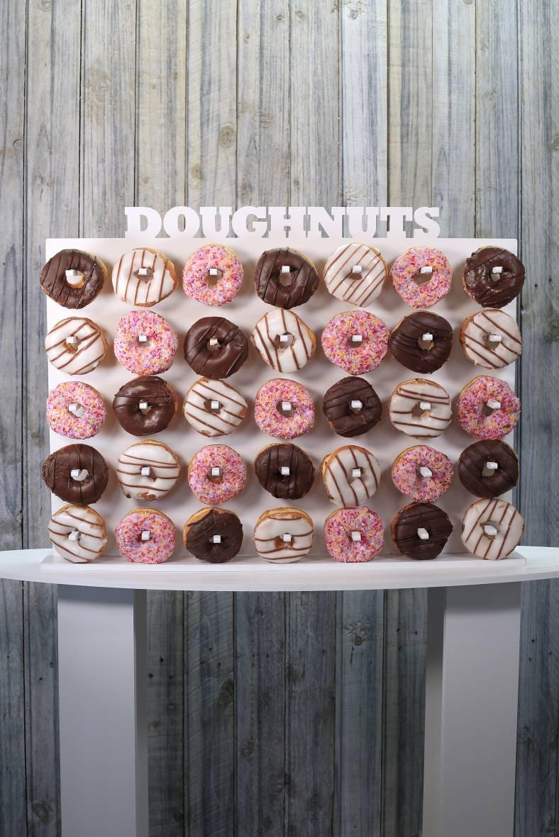 Hochzeit - Doughnut Wall Donut Wall White 10mm Waterproof and Cleanable. Various Size options, ranging from holding 9 to 126 Donuts