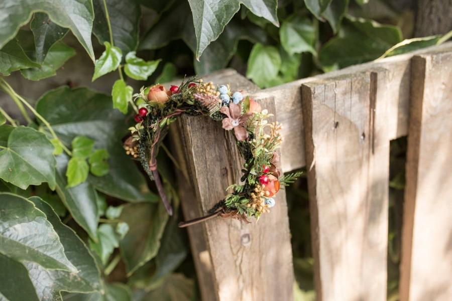 زفاف - Woodland bridal flower hairband with berries Wedding headband Bridal hairband Floral accessories Wedding accessories Magaela accessories