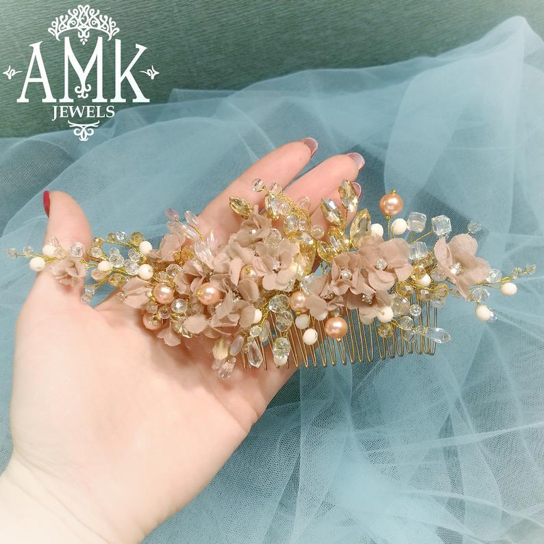 زفاف - Silk flowers hair accessory, beige bridal comb