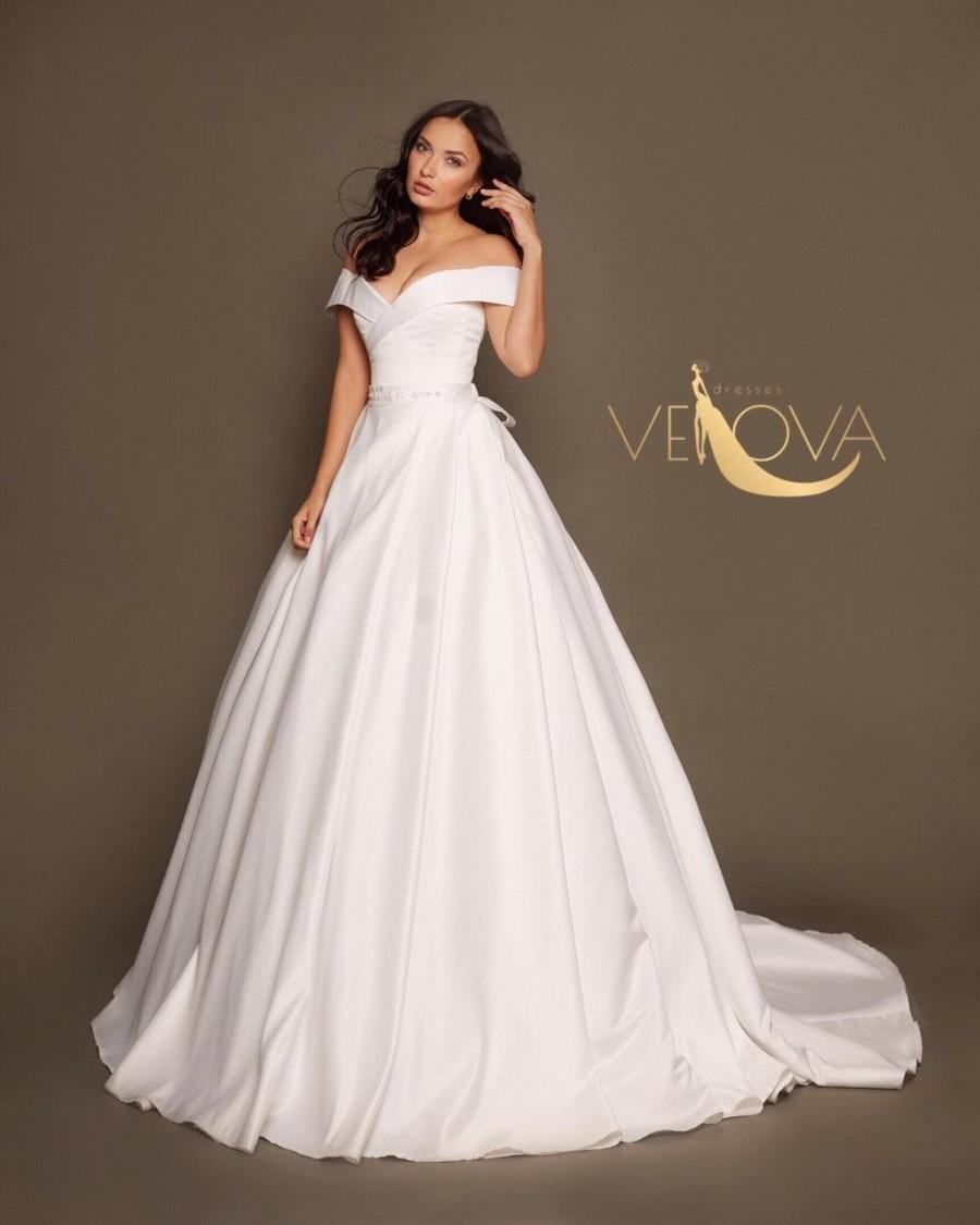 Mariage - Off Shoulder Wedding Dress, Simple Wedding Dress, Satin Wedding Dress, Modest Wedding Dress, A line Wedding Dress
