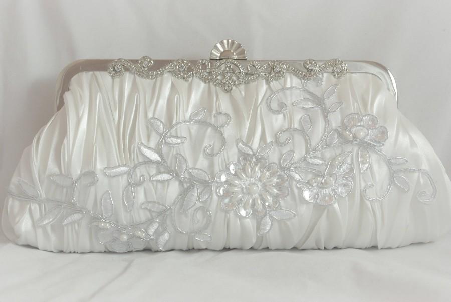 Mariage - White Lace Bridal Clutch, Silver Embellished Bridal Handbag, Wedding Clutch, Pearl Bridal Handbag, Floral Evening Clutch, Elegant Bridal Bag