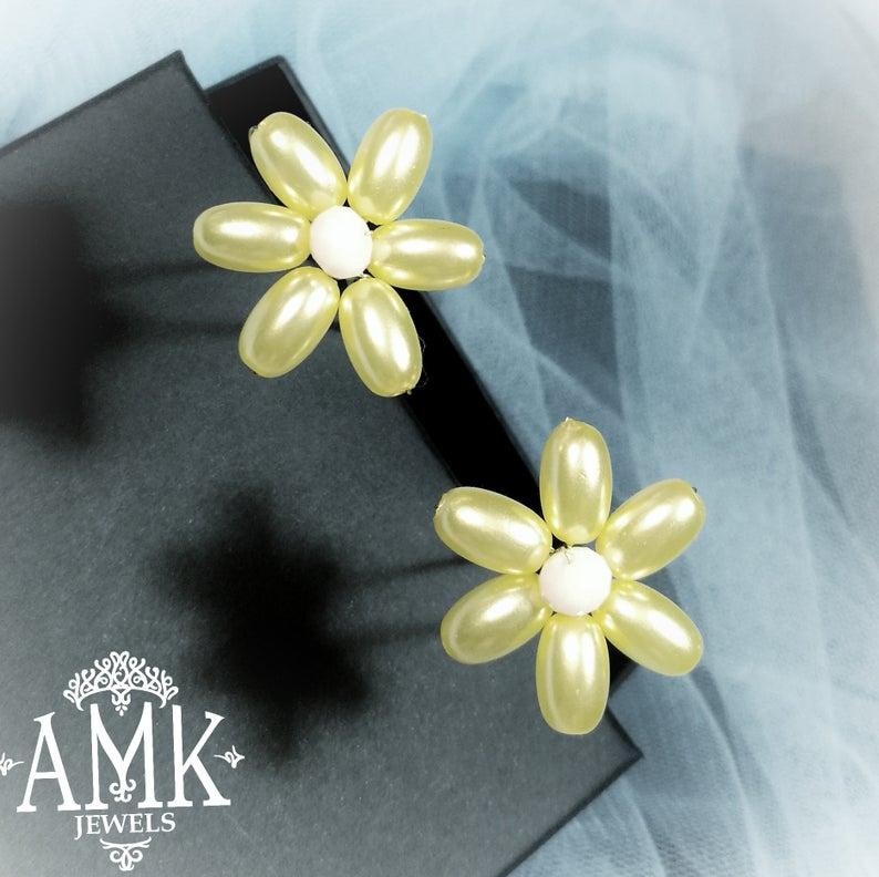 Wedding - Yellow pearl beads hair accessory, bridal yellow accessory for bridesmaid, set of yellow hair pins, yellow flower hair accessory, hair pins