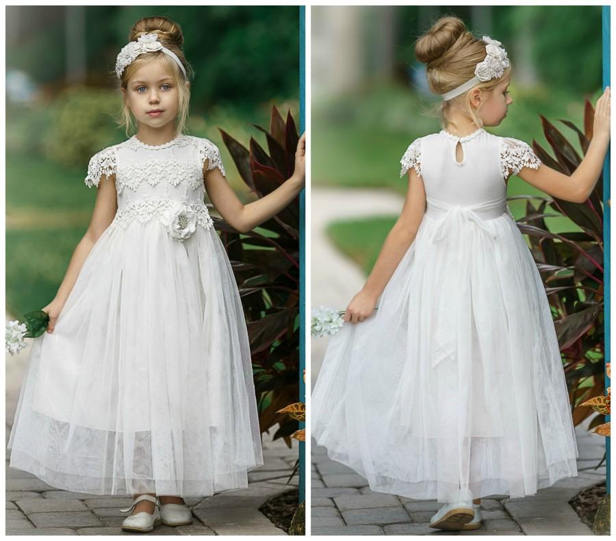 Mariage - Off White flower girl dress, white Lace flower girl dress,Tulle Flower Girl Dress, Rustic Flower Girl Dress,Boho Flower Girl,First Communion
