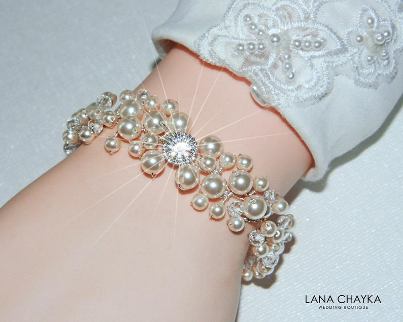 زفاف - Pearl Floral Cuff Bracelet, Bridal Pearl Bracelet, Swarovski Ivory Pearl Bracelet, Pearl Silver Wedding Bracelet, Ivory Pearl Bridal Jewelry