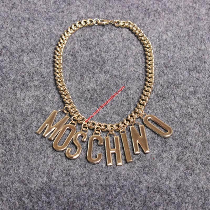 Hochzeit - Moschino Logo Letters Chain Necklace Gold