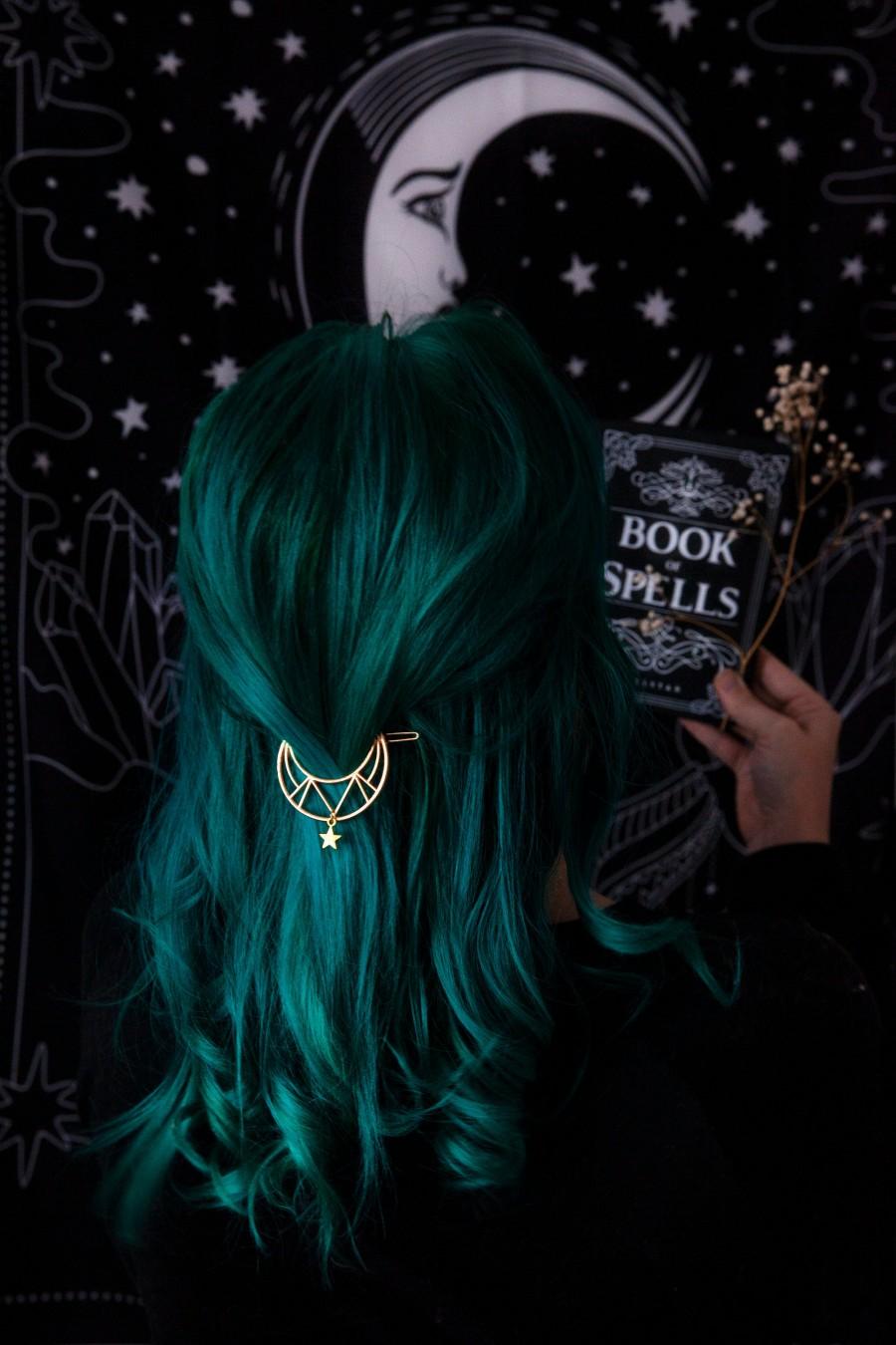 زفاف - Luna GOLD MOONCLIP ~ Star Hair Clip. Accessories. Barrette. Witch. Witchy. Goth. Moon. Hairpiece. Gold Moon. Fairy. Festival. Stars. Bride.