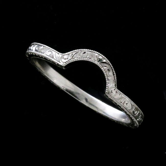 Свадьба - Contour Wedding Ring, Silver Curved Wedding Band, Thin Wedding Band, Engraved Silver Wedding Ring, Delicate Band, Art Deco Style Ring