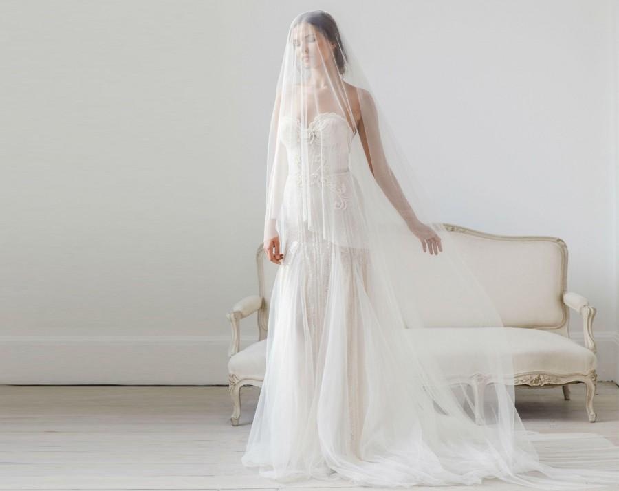 زفاف - Cut edge silk style wedding veil with extra long blusher • Two Tier Wedding Veil • Floor length veil • Chapel length veil • Cathedral length