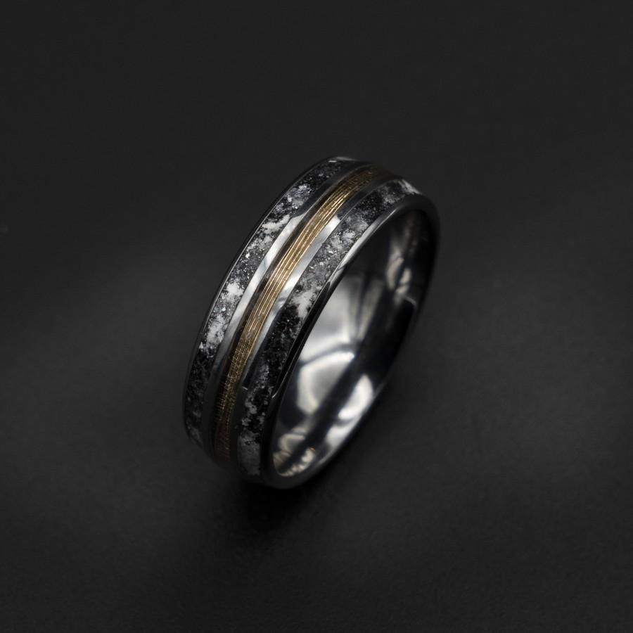 Свадьба - Gold wire ring, meteoriet ring, Glow in the dark ring, male engagement ring, glowstone ring, mens wedding band, tungsten ring. glow ring.
