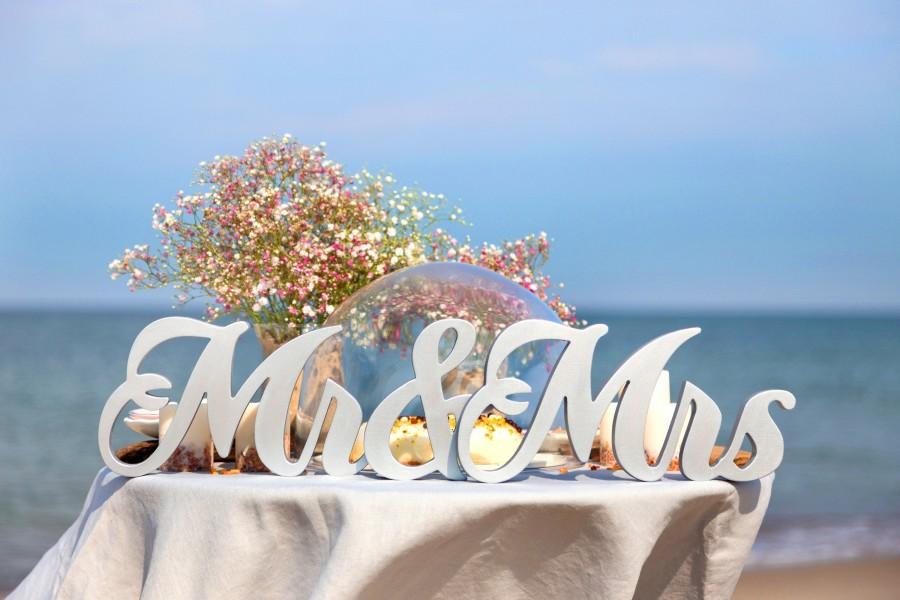 Свадьба - Mr and Mrs sign - Sweetheart Table Decor - Wedding Decoration - Mr and Mrs letters - Wedding Centerpiece