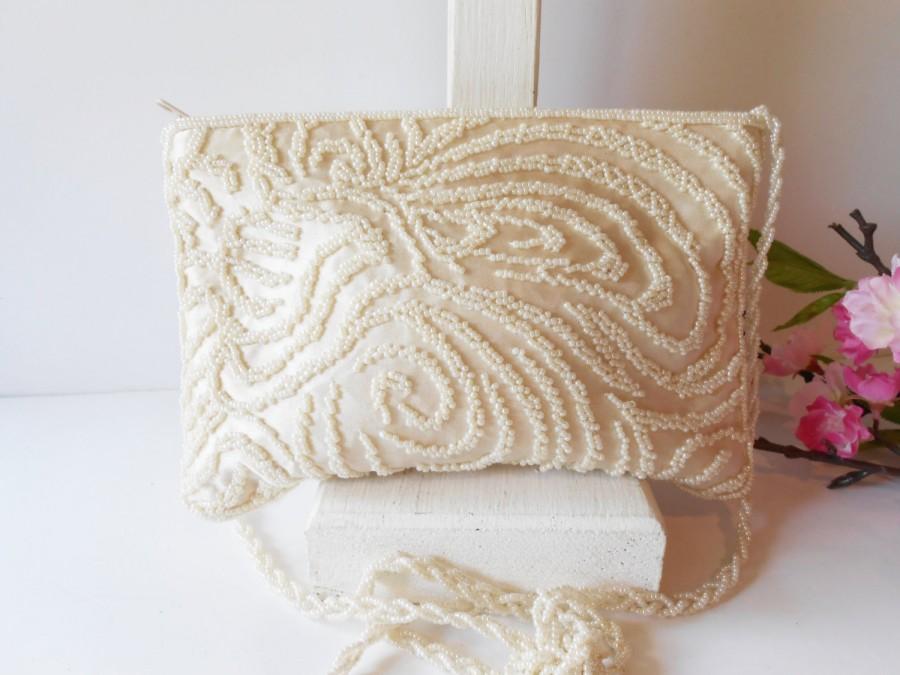 Hochzeit - Vintage White Evening Bag, Beaded Clutch Handbag, Wedding Bridal,   EB-0015