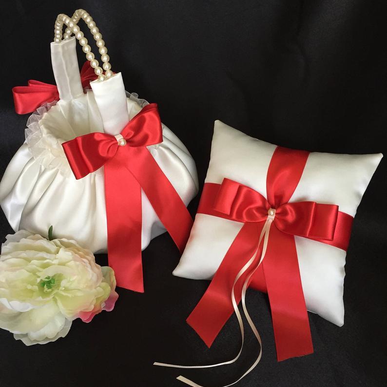 Mariage - wedding flower girl basket, ivory ring bearer pillow, red flower girl basket, ring pillow, ivory flower girl basket, custom ribbon colors