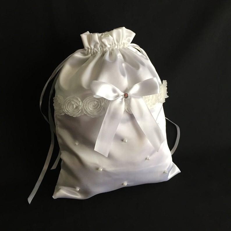 زفاف - White wedding dollar dance bag, wedding money bag, bridal mone bag, white bridal bag, bridal purse, custom ribbon colors
