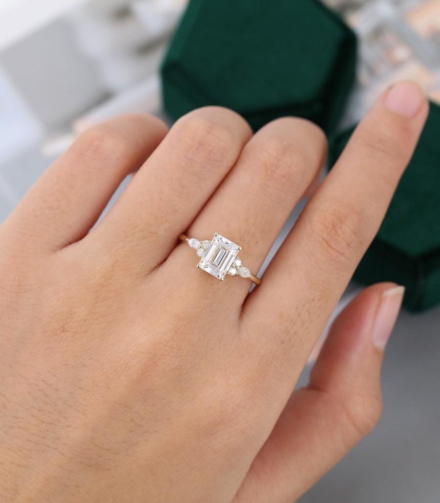 زفاف - Emerald cut Moissanite engagement ring vintage yellow gold Marquise diamond ring Cluster ring unique ring engagement ring Anniversary ring