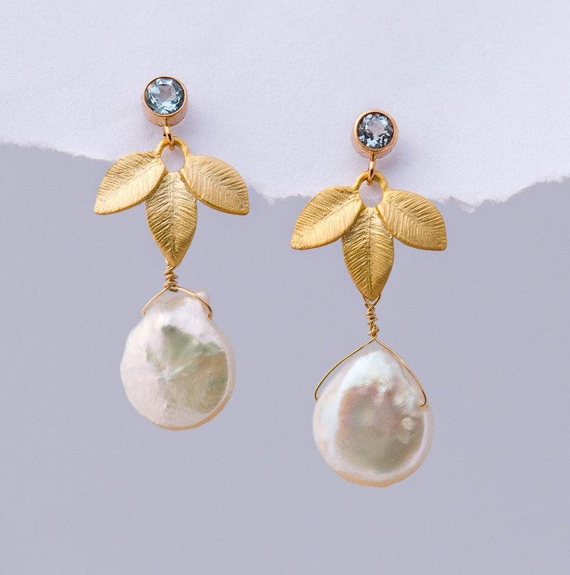 Свадьба - White Pearl Earrings, Classic Bridal Earrings, Pearl Drop Earrings, Nature Inspired Jewelry, Wedding Earrings, Drop Earrings