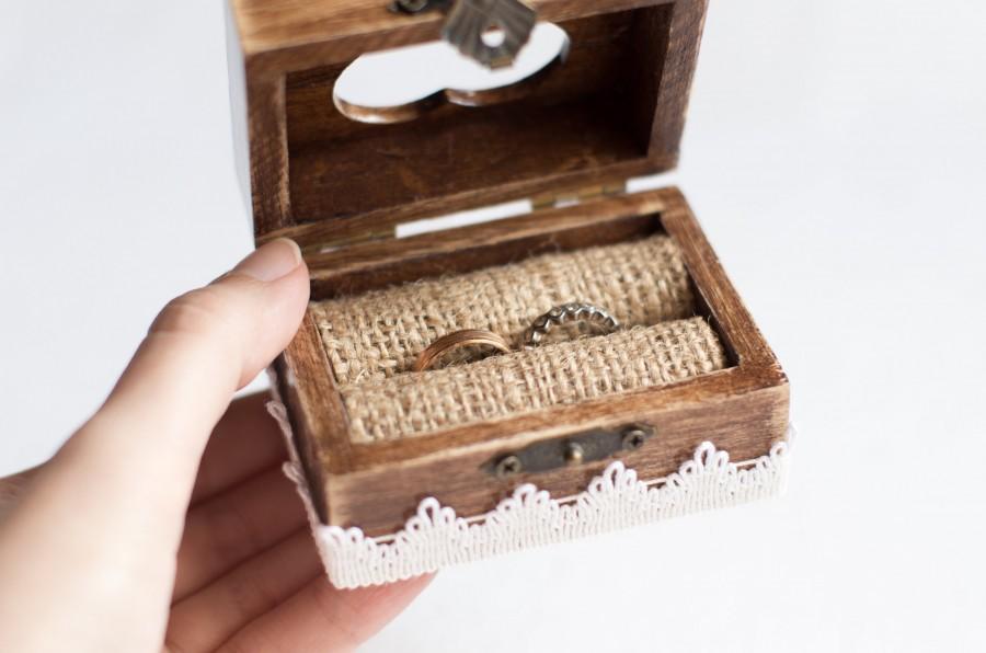 Mariage - Rustic Ring Box, Wedding Ring Box, Ring Holder, Ring Bearer Box, Engagement Box, Heart Box, Pillow Alternative, Box with Burlap, Wedding Box