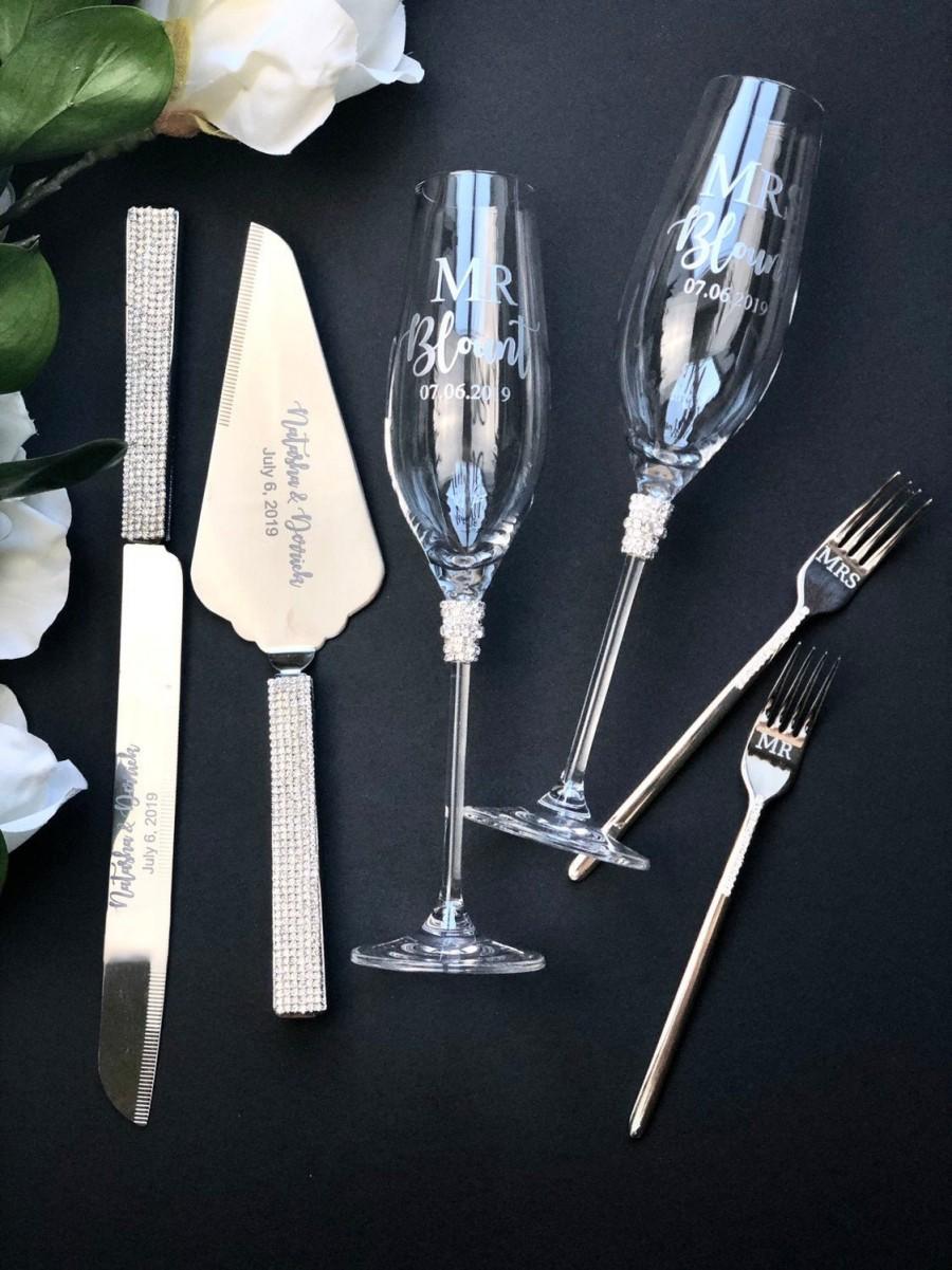 engraved cake knife Personalized wedding flutes and cake serving set engraved wedding set wedding champagne glasses
