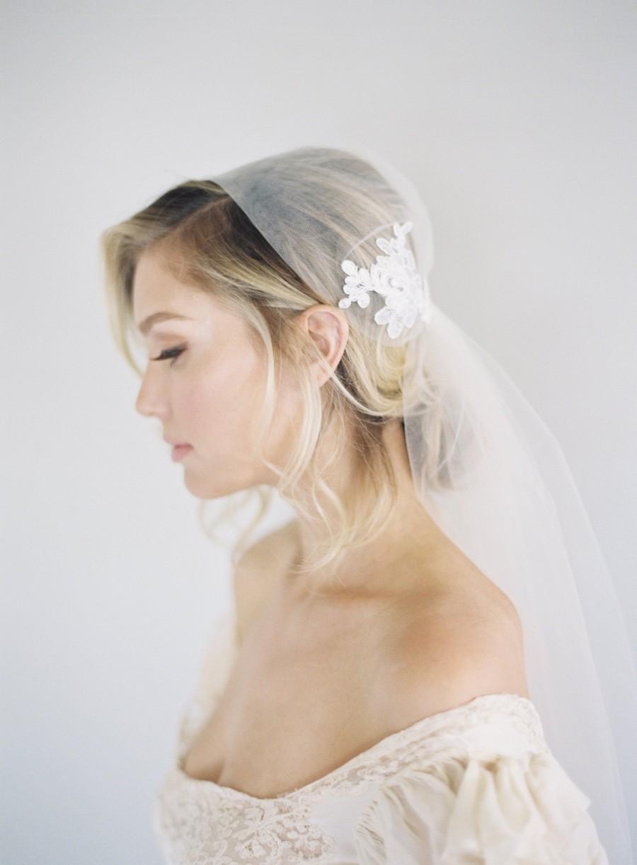 Hochzeit - Lace Juliet Cap Veil-Boho Veil-1920s Bride-Bohemian Veil-Lace Bridal Veil-Chapel Length Veil-Veiled Beauty-Soft Wedding Veil 1625