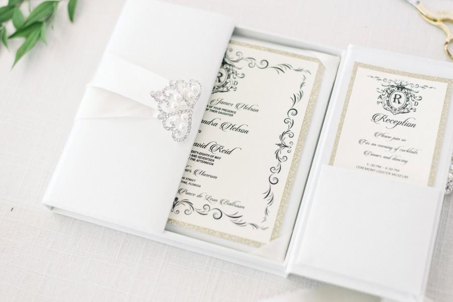Wedding - Gatefold Invitation  / Silk Invitation Box/ Boxed Wedding Invitation / Invitation Box /  Luxury Gatefold/ Anniversary Box / Quinceanera Box