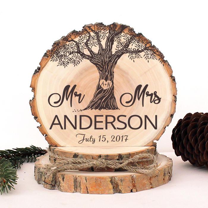 Mariage - Rustic Wedding Cake Topper. Olive Tree with Mr and Mrs Cake Topper. Rustic Wood Cake Topper. Wedding Keepsake. Rustic Cake Topper