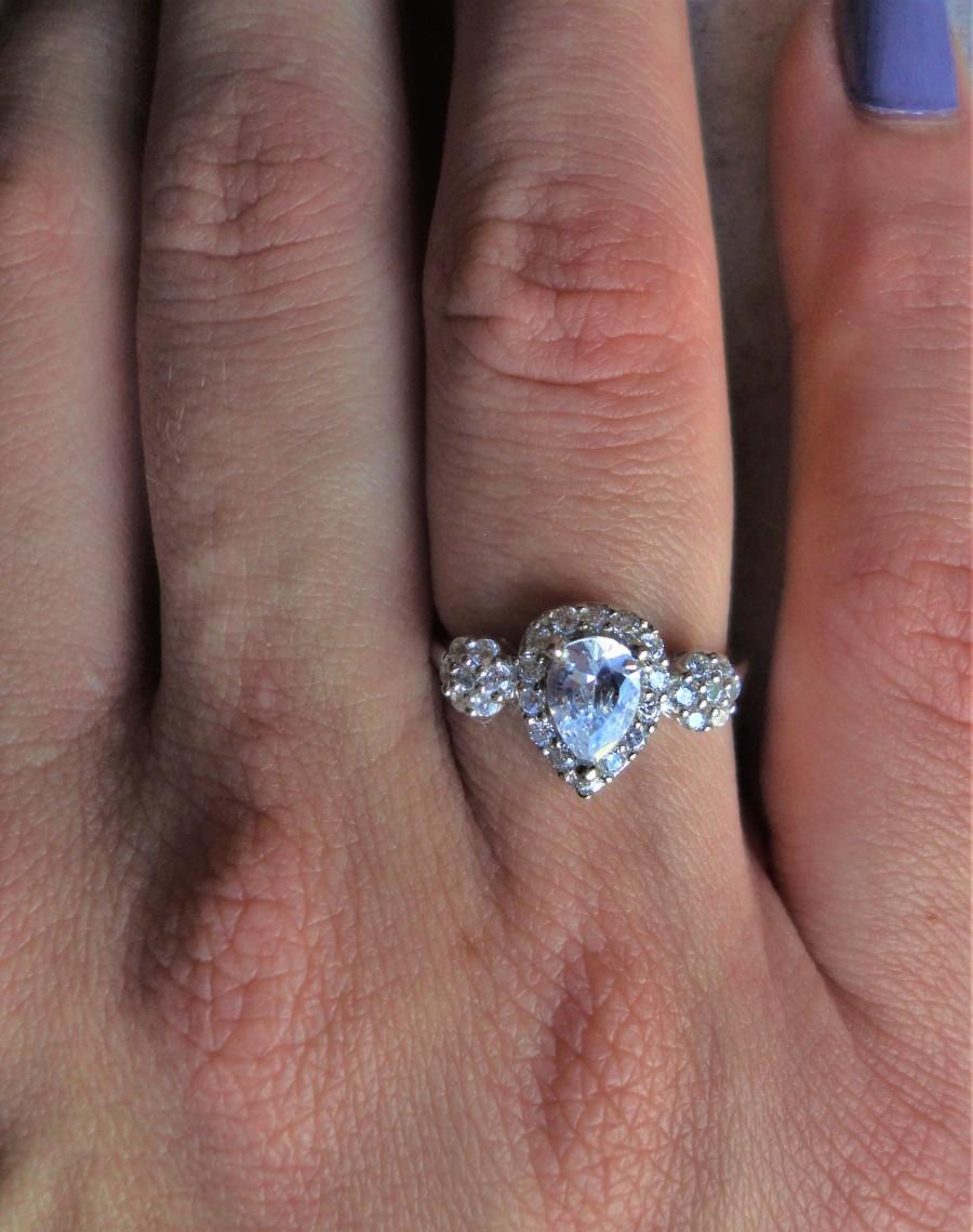 زفاف - 0.95ct Clear/White Natural Pear cut lab Diamond 925 Sterling Silver Engagement Ring. Natural Simulated Diamond Ring. Handmade Wedding Ring.