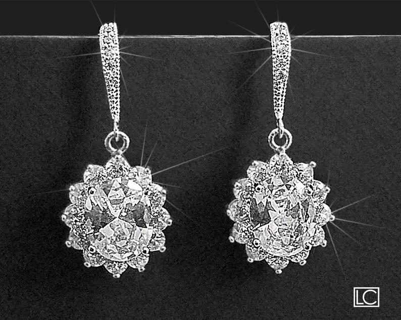 Свадьба - Crystal Bridal Earrings, Wedding Oval Earrings, Cubic Zirconia Earrings, Dangle Earrings, Wedding Jewelry, Sparkly Earrings, Prom Jewelry